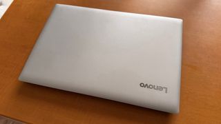 Lenovo Ideapad 320-15ISK Portátil. Intel i3