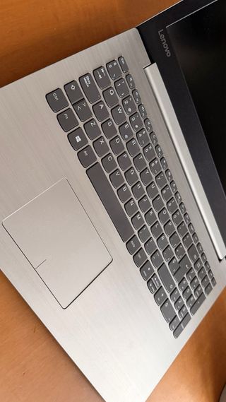 Lenovo Ideapad 320-15ISK Portátil. Intel i3