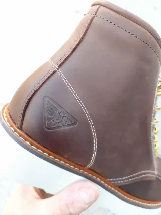 Stivaletti uomo marroni