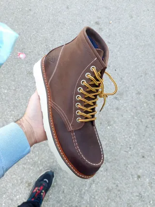 Stivaletti uomo marroni