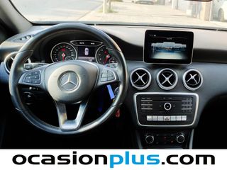 Mercedes-Benz Clase A 180 90 kW (122 CV)