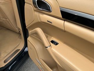 Porsche Cayenne Diesel Platinum Edition