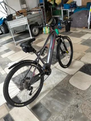 Bicicleta eléctrica BH Atom 29