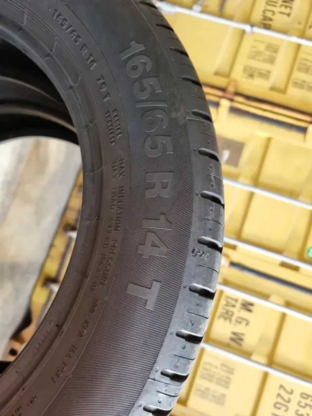 Vendo 2 Neumáticos en perfecto estado^