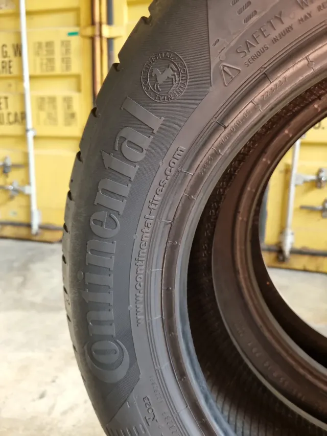 Vendo 2 Neumáticos en perfecto estado^