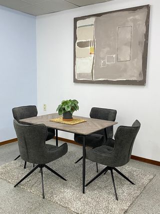 Mesa extensible nueva con sillas