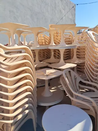 Conjunto de terraza mesa y 2 sillas