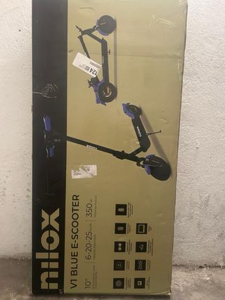Monopattino Nilox con casco