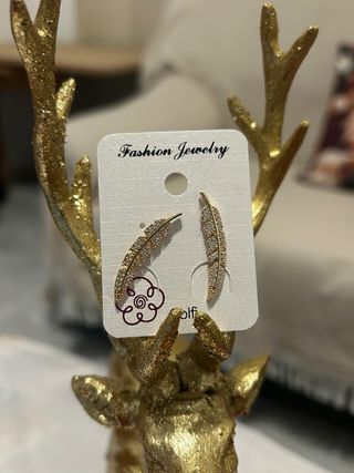 Pendientes largos dorados y plateados con brillant