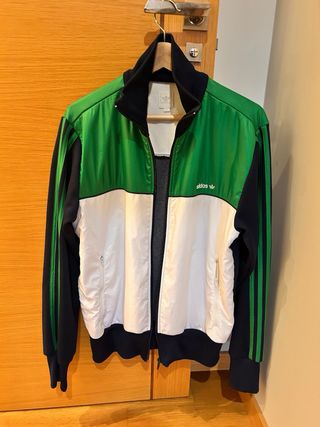 Chaqueta Adidas Verde, Blanca y Azul Marino