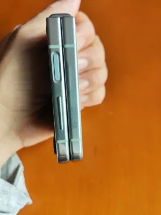 Samsung Galaxy Z Flip 5