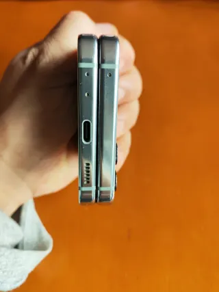 Samsung Galaxy Z Flip 5