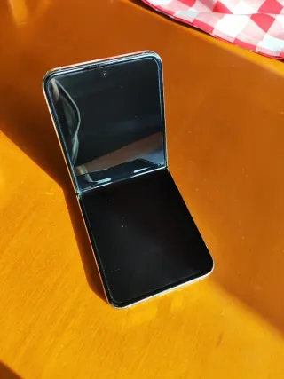 Samsung Galaxy Z Flip 5