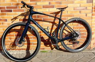 Bicicleta Specialized Sirrus Carbono