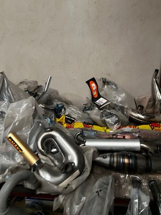 Variedad de escapes moto 50cc-450cc
