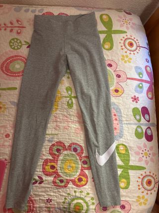 Leggings Nike grises nuevos