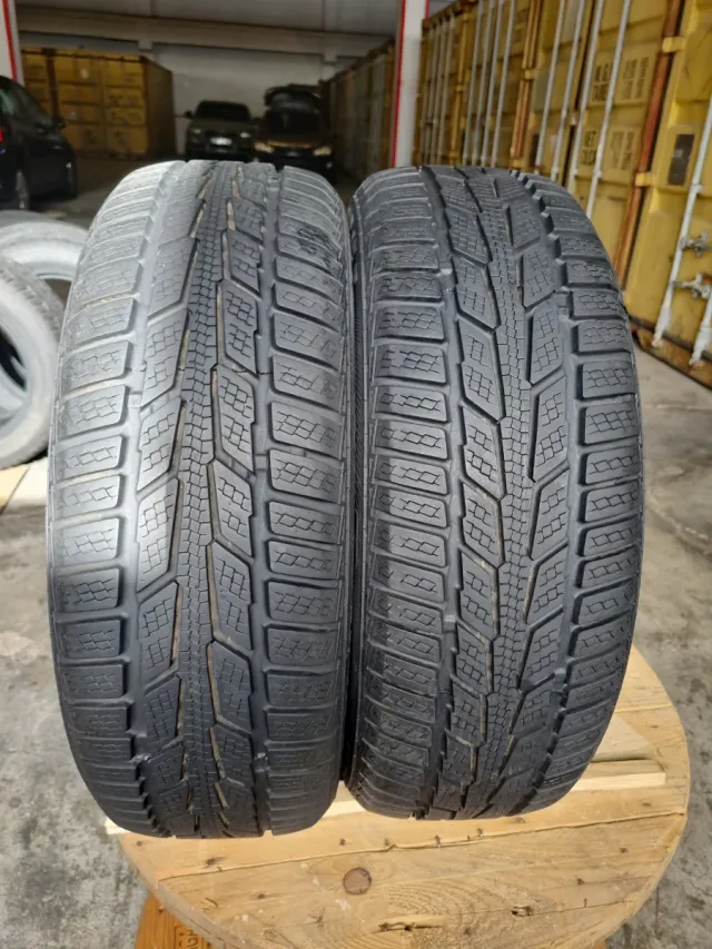 Vendo 2 Neumáticos en perfecto estado^