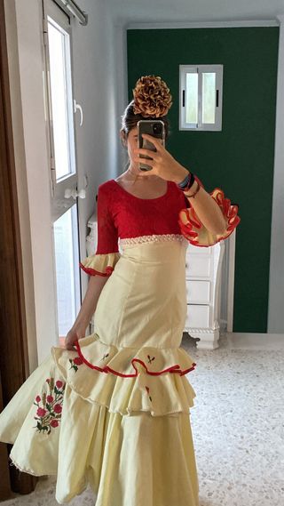 Traje Flamenca Mujer Rojo y Beige