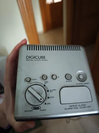 Radio despertador digital AM/FM Sony Dream Machin