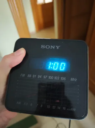 Radio despertador digital AM/FM Sony Dream Machin