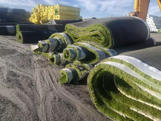 Césped artificial en rollos