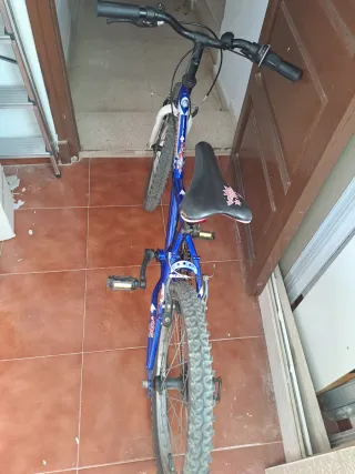 Bicicleta infantil Decathlon azul