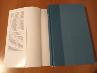 Libro Cleo. Copertina rigida.