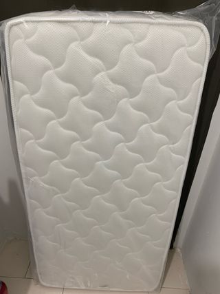 Colchón para bebé + Cuna de regalo