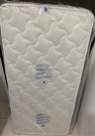 Colchón para bebé + Cuna de regalo