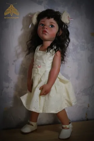 Muñeca Götz customizada "Kiara"