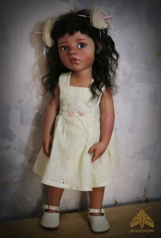 Muñeca Götz customizada "Kiara"