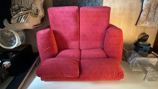 Sofá 2 plazas granate extensible.