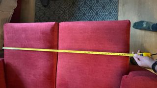 Sofá 2 plazas granate extensible.