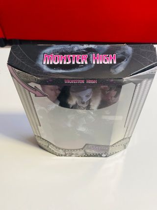 Monster High Clawdeen Reel Drama 2022 Sellada