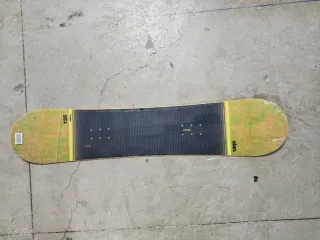 Tabla y fijaciones snowboard niño