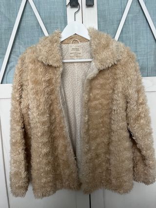 Abrigo Zara pelo niña beige