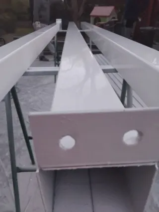 Fabricación  Pérgola con techo panel sándwich