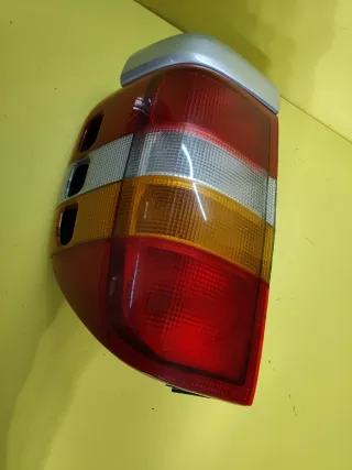 PILOTO TRASERO DERECHO OPEL FRONTERA B