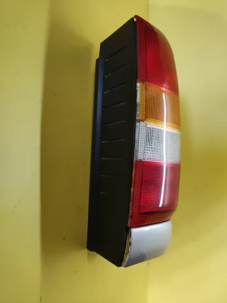 PILOTO TRASERO DERECHO OPEL FRONTERA B