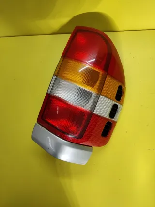 PILOTO TRASERO DERECHO OPEL FRONTERA B