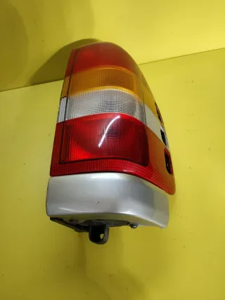 PILOTO TRASERO DERECHO OPEL FRONTERA B