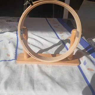 Bastidor de bordar de madera