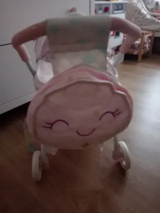 Silla de muñecas rosa