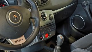 Renault Clio Sport F1 Team R27