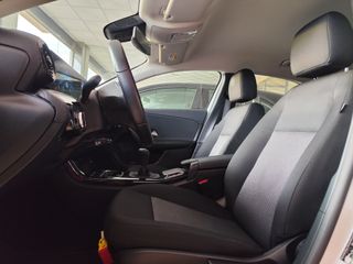 Mercedes-Benz Clase A **SEDÁN** 2021