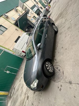 Volkswagen Passat 2010