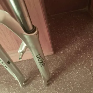 Horquilla SR Suntour Axon 2 V-Brake/Disco