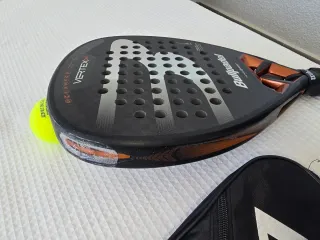 Pala Bullpadel Vertex 04 2025, solo 2 partidos.