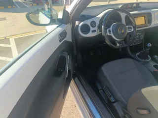 Volkswagen Beetle 2014