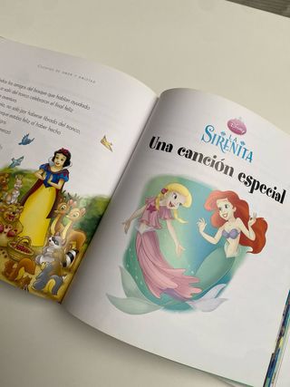 Princesas Disney : cuentos de amor y amistad